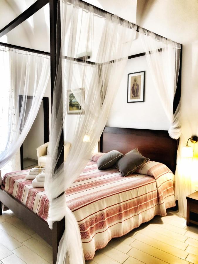 Palazzo Salia Bed and Breakfast Λέτσε Εξωτερικό φωτογραφία