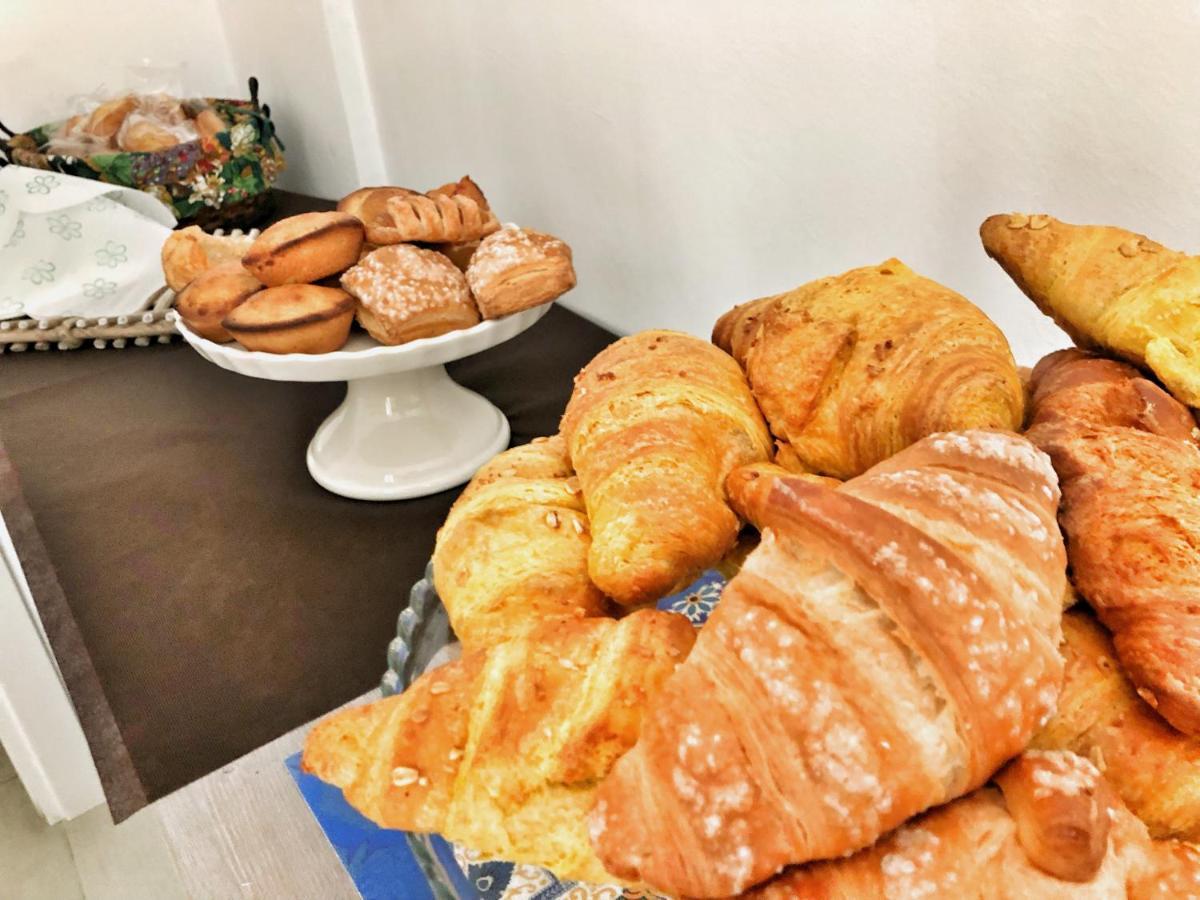 Palazzo Salia Bed and Breakfast Λέτσε Εξωτερικό φωτογραφία